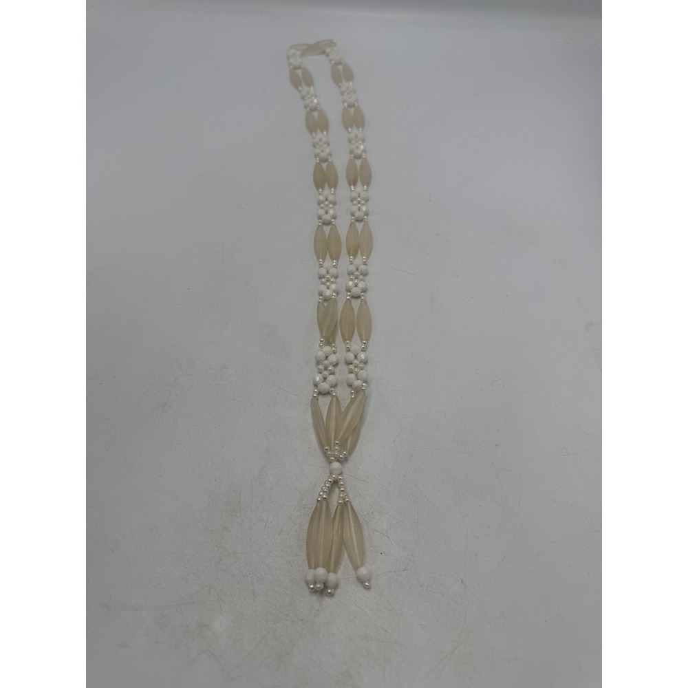 Vintage Frosted Champagne and White Beaded Lariat Tassel Necklace 24 Inch